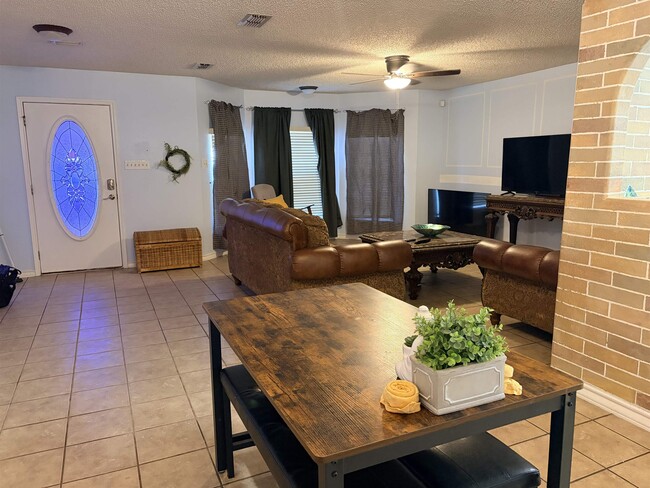 Photo - 307 Hancock Ct