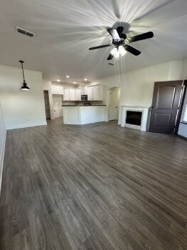 Photo - Spacious 3/2/2 Unit A