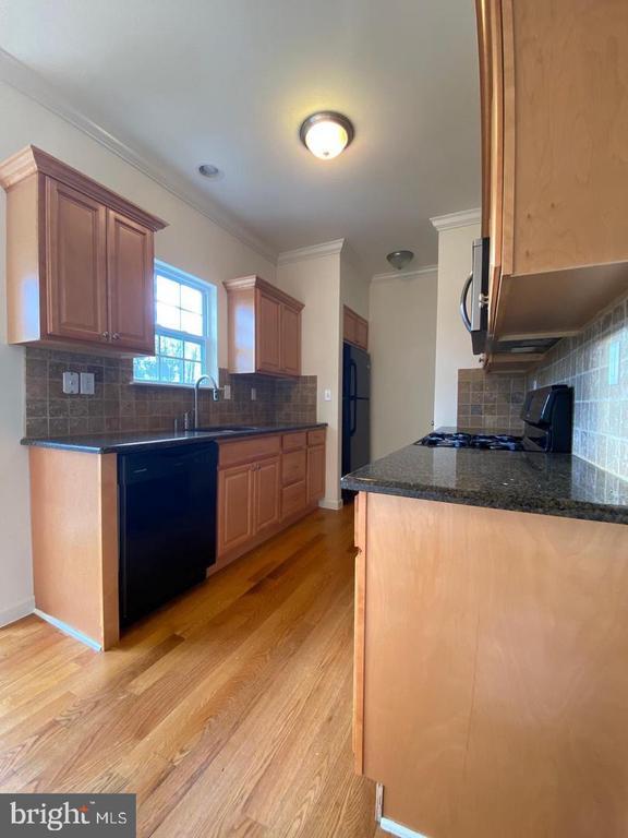 Photo - 2101 Venezia Ave