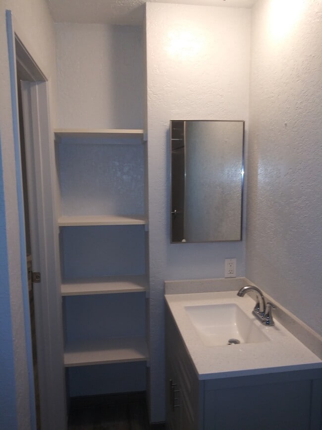 Photo - 2860 N Los Felices Rd Unit 209