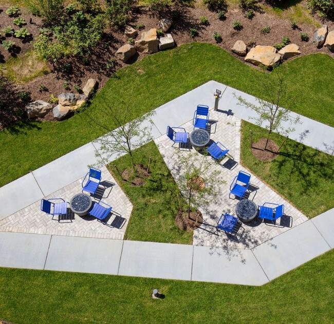 Building Photo - One Ten Enclave Unit 516 Rental