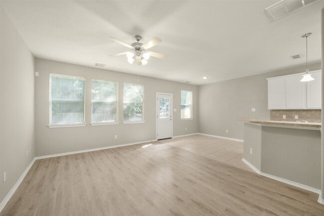 Photo - 171 N Burberry Park Cir