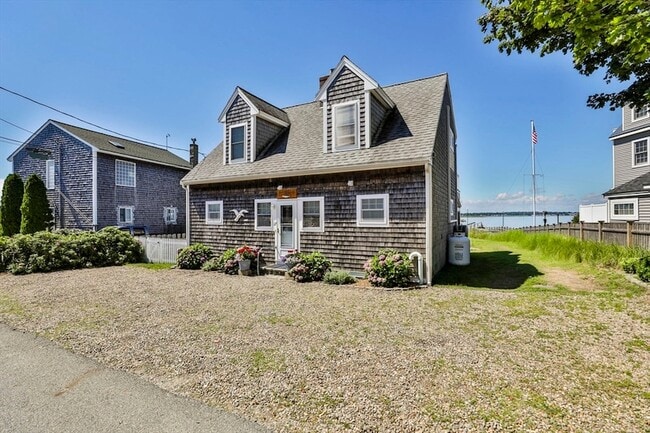Photo - 17 Harbor St
