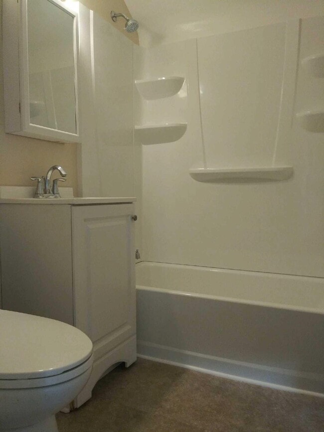 Photo - 1457 Sulzer Ave