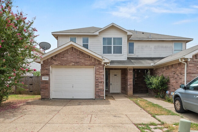 Building Photo - 2322 Kingsway Dr