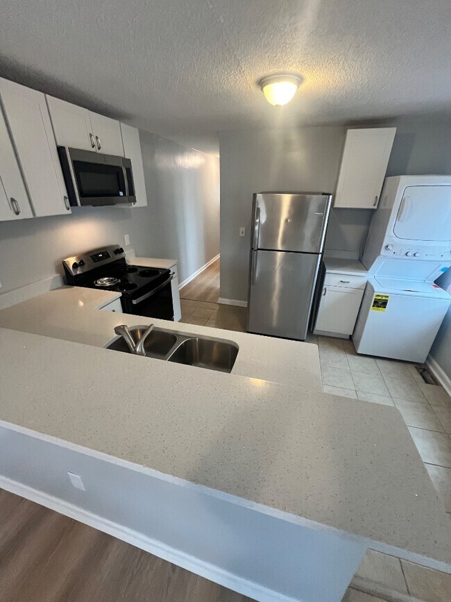 Photo - 2603 Dundeen St