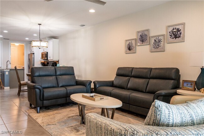 Photo - 14888 Edgewater Cir