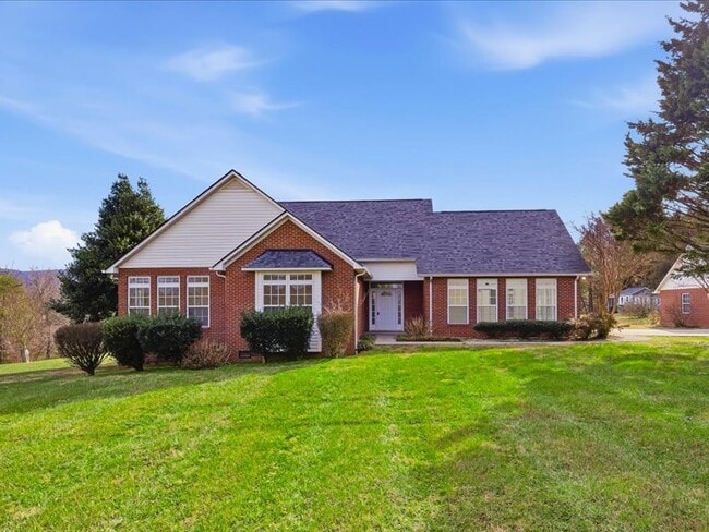 Building Photo - 5320 Baumgardner Rd