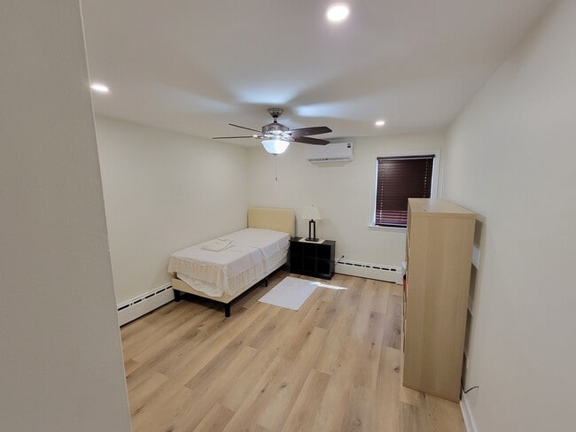 Bedroom 1 - 5707 N Central Ave Unit 2nd floor