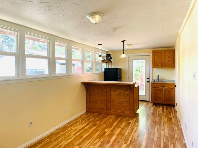 Photo - 867 Unit Studio