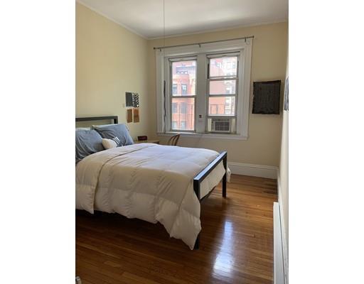 150 Newbury St Unidad 3AF