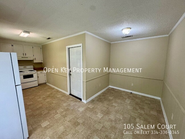 Photo - 105 Salem Ct