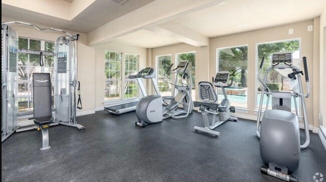 Photo - 601 E Ash Ln