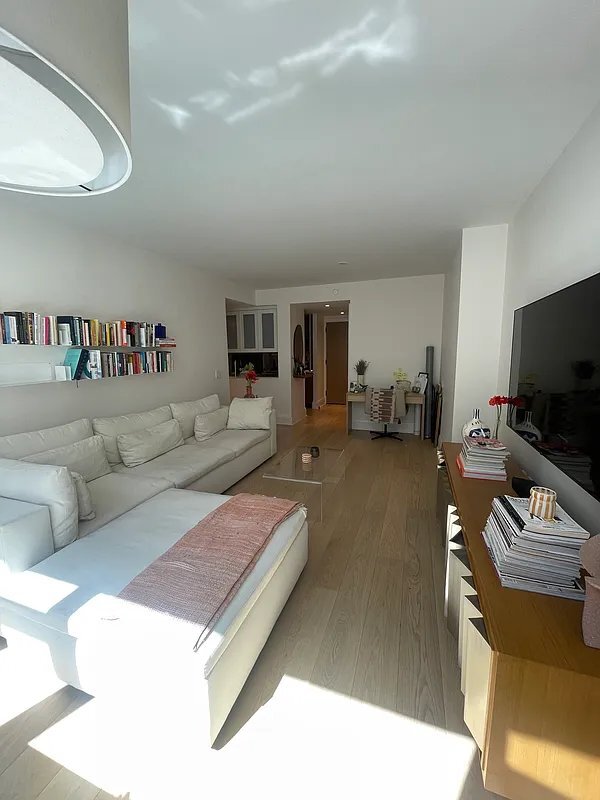 Photo - 210 Warren St Unidad 5B