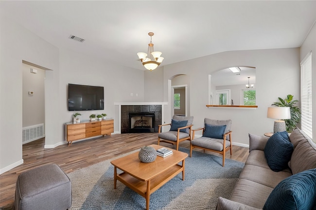 Living Room - 2710 Greenlee Dr