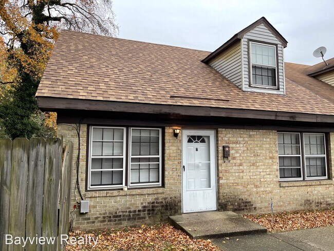 3 br, 2 bath House - 1531-B Spruce Street - 3 br, 2 bath House - 1531-B Spruce Street