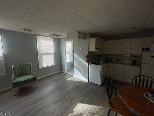 Photo - 44 N Sussex St Unit A