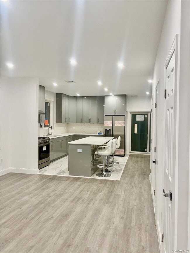 Building Photo - 15 Potomac St