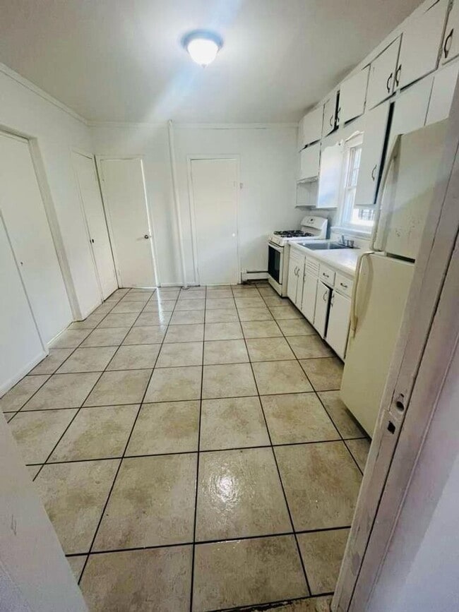 Photo - 14 Sylvan Ct Unit 1