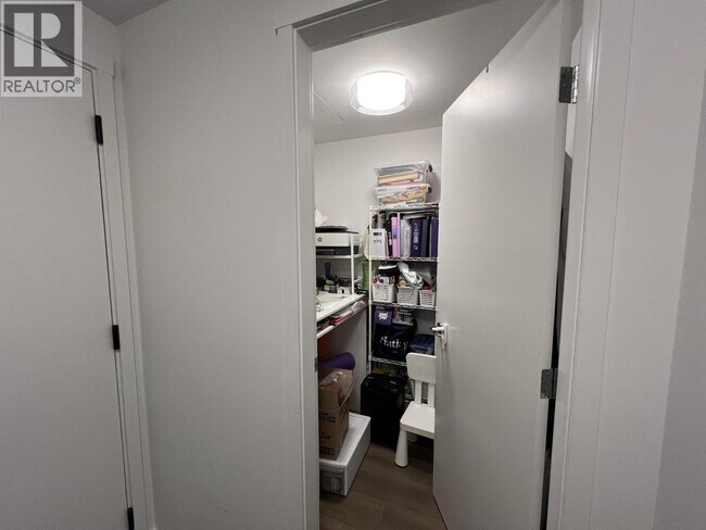 Photo - 648 Lea Ave Unité 304