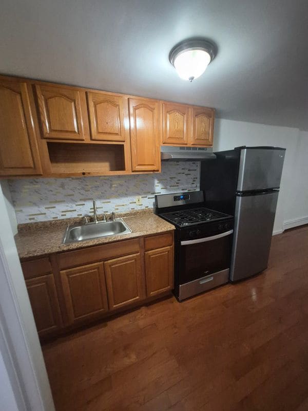 460 New Jersey Ave Unit 1st