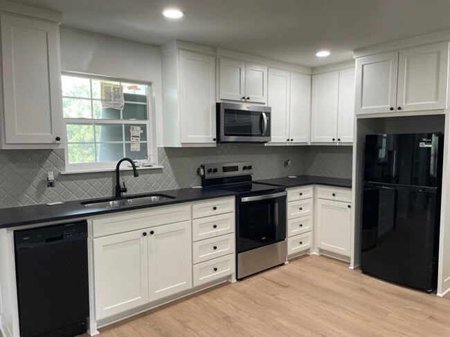Photo - 15831 Echo Glen Dr Unidad C