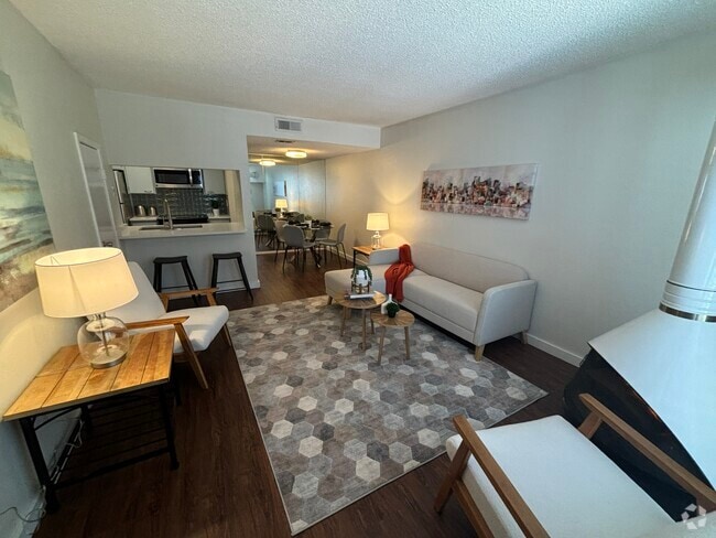 Building Photo - 4020 Holland Ave Unit 212 Rental