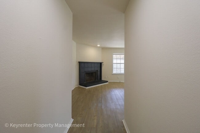 Photo - E 31st Ct Duplex Unit 12924