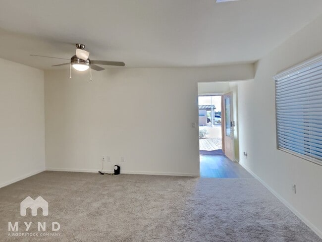 Photo - 4249 Gold Desert St