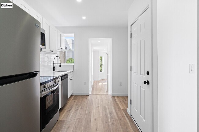 Photo - 2219 W Oxford St