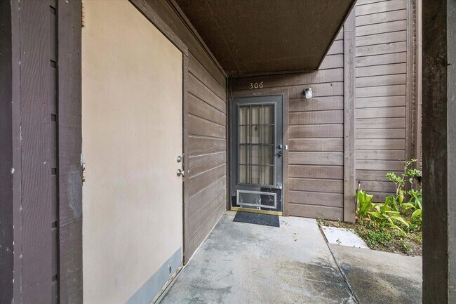 Photo - 12755 Mill Ridge Dr Unit 306