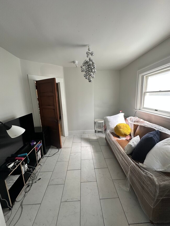 All-Inclusive Living in Collegetown!