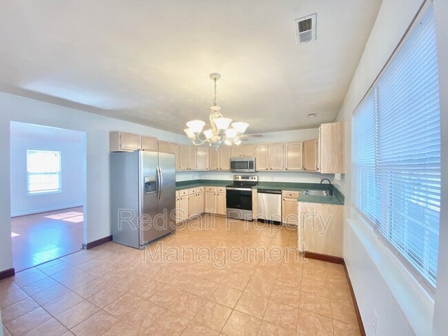 Photo - 500 Windward Dr