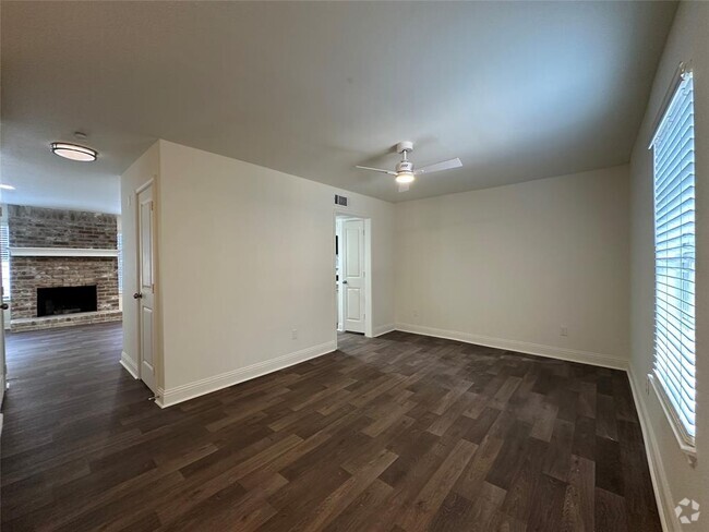 Building Photo - 8003 Woodway Dr Unit 22 Rental