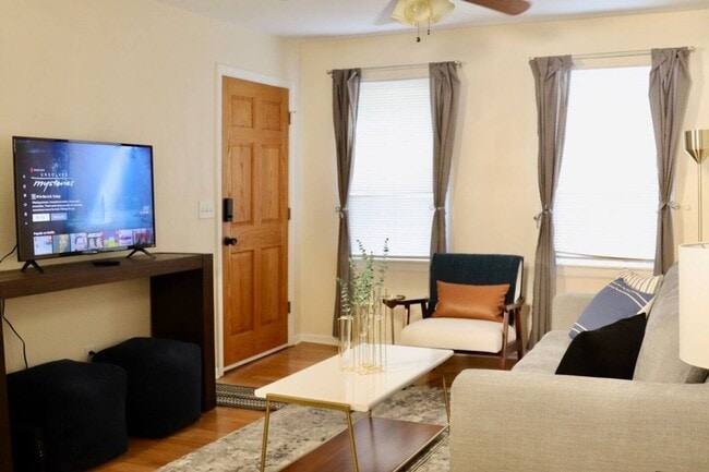 Photo - 1600-1602-1602 N Jackson St Unit 1602