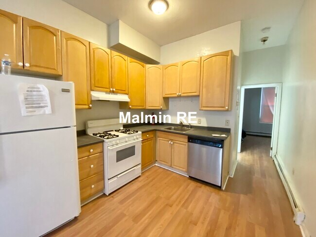 Photo - 96 Hammond St