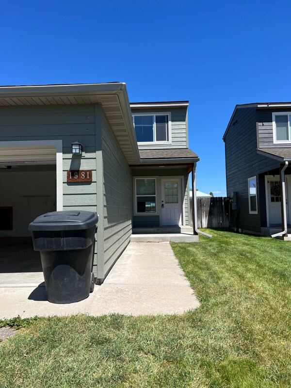 Photo - 1981 Greatview Dr Townhome