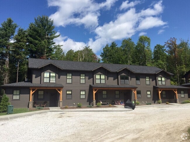Building Photo - 141 Grey Rock Rd Unit 141 Grey Rock Road Rental