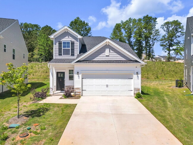 Building Photo - Elegant 4 Bedroom 2.5 Bathroom Home Near Downtown Greenville $2,500/mo rent