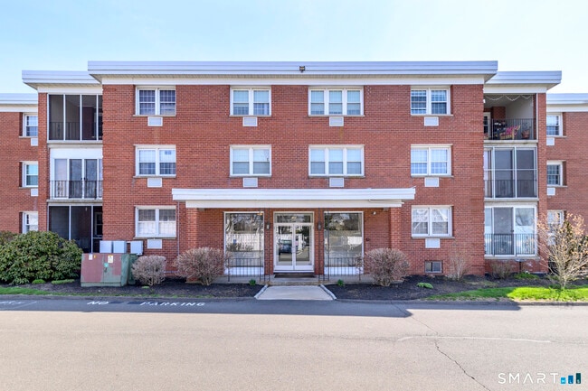 Photo - 185 Melba St Unit 305