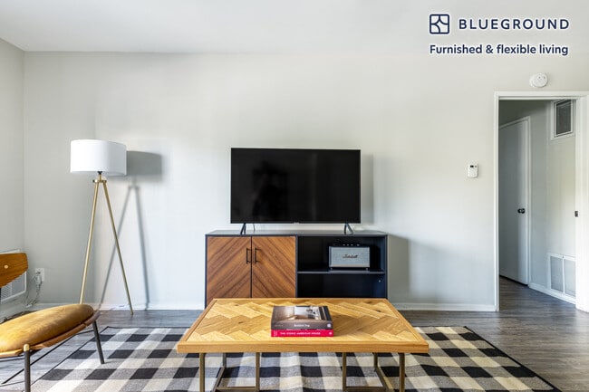 Photo - 311 S Doheny Dr Unidad FL2-ID380