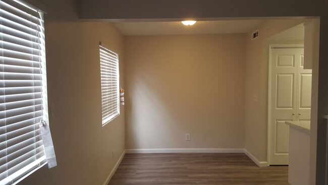 Photo - 2603 Sextant Ave