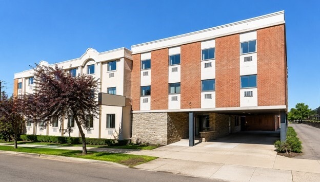 Building Photo - 65 Front St Unit 206,215,237,240