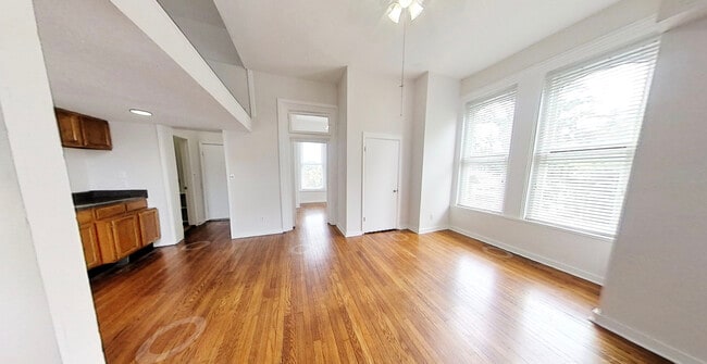 Photo - 1425 State St