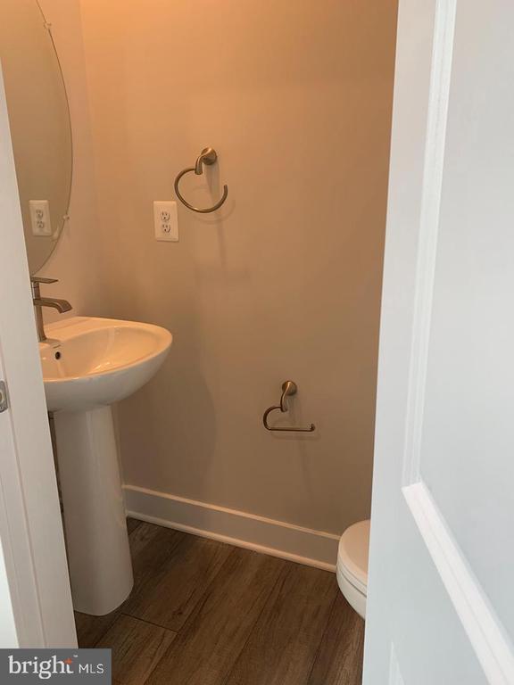 Photo - 7881 Barrensdale Rd