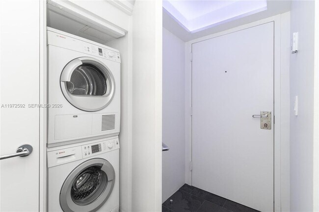Photo - 555 NE 15th St Unit 20a