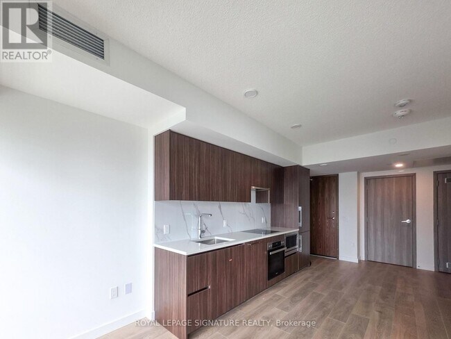 Photo - 3 Concord Cityplace Wy Unit 3312