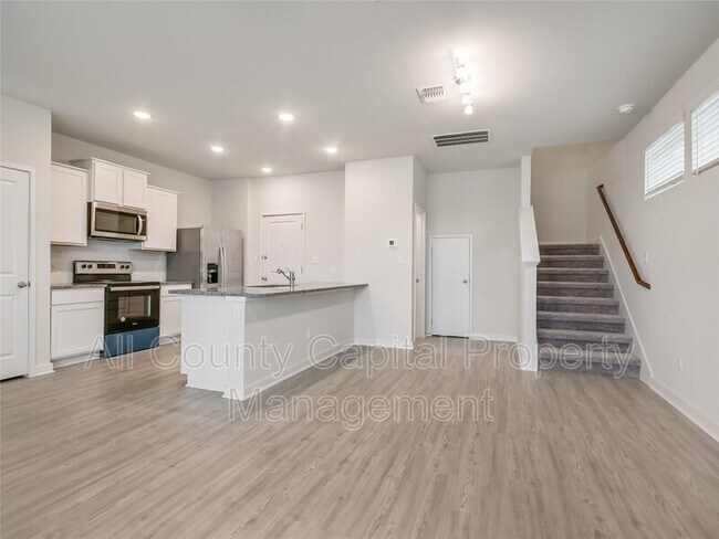 605 W South St Unidad 82
