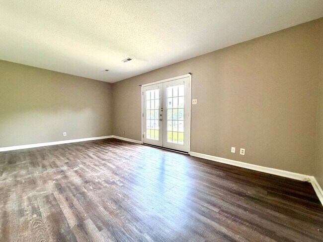 Photo - 2108 Ashland City Rd Unit 2108 Ashland City Rd - A