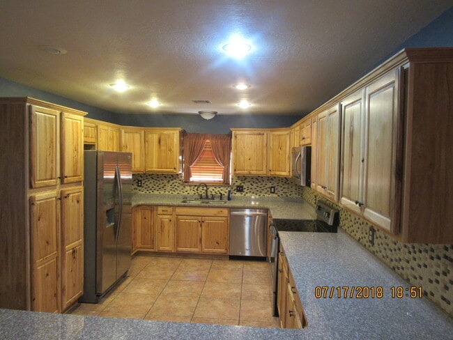 Photo - Large with Land Galore, Peace & Quiet